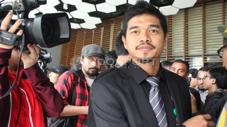 Asosiasi Pesepakbola Profesional Indonesia (APPI) yang diwakili Pornayo Astaman (Ketua), Bambang Pamungkas, Firman Utina, Bima Sakti dan Kurniawan Dwi Yulianto bertemu dengan Delegasi FIFA/AFC% Copyright: &copy; Herry Ibrahim/INDOSPORT